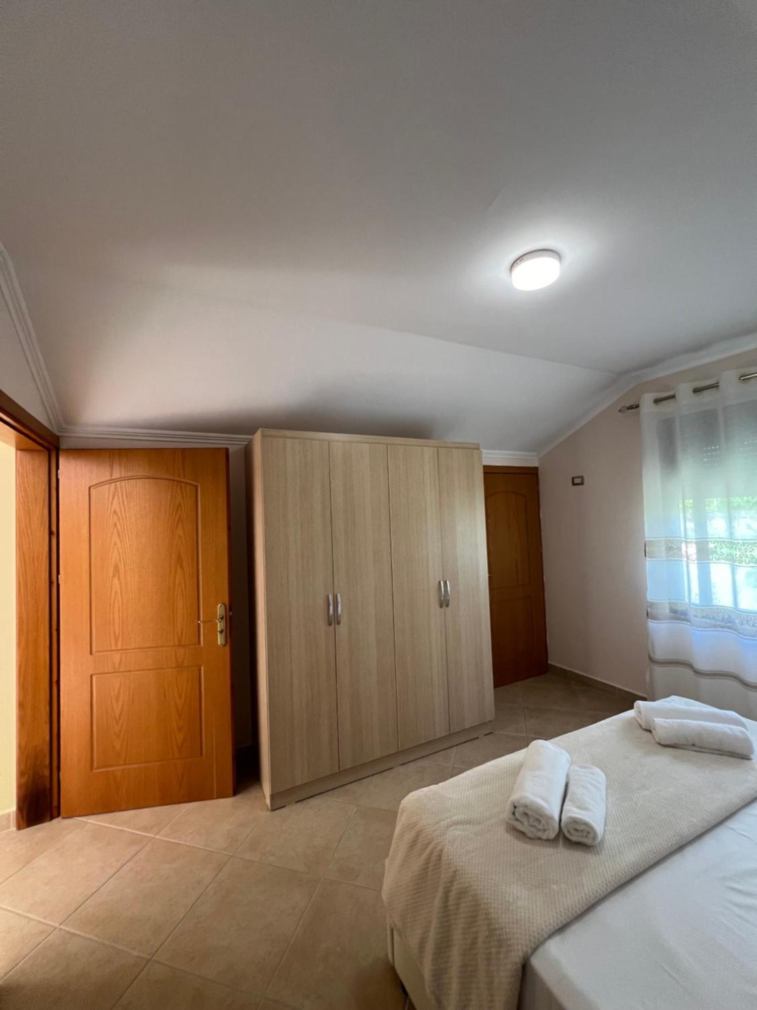 Flower Terrace Apartment Gjirokastër المظهر الخارجي الصورة