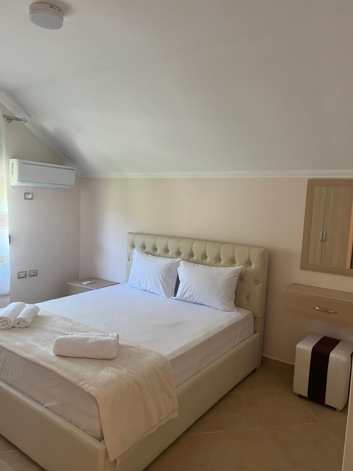 Flower Terrace Apartment Gjirokastër المظهر الخارجي الصورة
